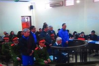 Các bị cáo trong vụ Nguyễn Đức Kiên và đồng phạm tại tòa phúc thẩm (ảnh chụp qua màn hình)