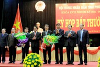 Lãnh đạo Tỉnh ủy Phú Thọ chúc mừng các ông: Bùi Minh Châu, Bùi Văn Quang được bầu giữ chức Chủ tịch UBND, Phó Chủ tịch UBND tỉnh. Ảnh Báo Phú Thọ