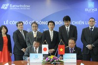 Bunka Shutter (Nhật Bản) mua gần 30% cổ phần của Eurowindow từ PENM