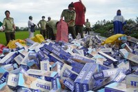 Phó Thủ tướng "phê bình” Bộ Công Thương vì thông tin sai về chống buôn lậu thuốc lá 