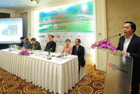 Ông Lê Trọng Minh, Tổng Biên tập Báo Đầu tư, Trưởng Ban tổ chức giải phát biểu tại buổi họp báo công bố Giải Swing for the Kids 2016