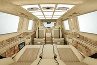 Nội thất ốp gỗ, da thật cao cấp