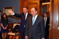 Thủ tướng Nguyễn Xuân Phúc thăm và làm việc với Tập đoàn Gazprom. Ảnh: VGP/Quang Hiếu 