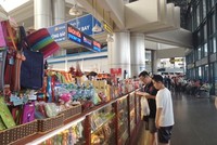 Dịch vụ, chất lượng hàng hoá tại sân bay thường bị chê là chưa tương xứng với giá cả