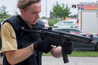 Cảnh sát Đức tại hiện trường vụ xả súng ở Munich. (Nguồn: cnn.com)