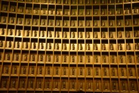 Nghìn tượng Phật trong lòng tượng đồng lớn nhất Nhật Bản