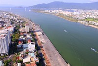 Khu vực sông Đà Nẵng dự định làm dự án hầm chui nằm giữa cầu Thuận Phước và cầu quay sông Hàn. Ảnh: Nguyễn Đông.