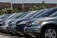 Thủ tướng yêu cầu chấm dứt nhận xe doanh nghiệp biếu, tặng