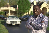 Nhân viên chùi bồn cầu thành triệu phú xăng dầu