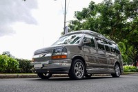 Mẫu xe van kích thước lớn rao bán tại Sài Gòn.