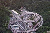 Đường cao tốc Nhật nhìn từ trên cao