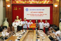 Bảo hiểm xã hội Việt Nam ủng hộ đồng bào bị lũ lụt các tỉnh Tây Bắc 1 tỷ đồng