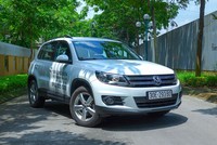 Tiguan có giá 1,29 tỷ đồng, cùng phân khúc với các đối thủ như Mazda CX-5, Honda CR-V hay Hyundai Tucson tại Việt Nam.