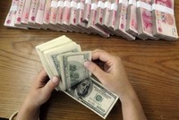 Trung Quốc đang bơm tiền để kiểm soát lãi suất chính phủ. Ảnh:Reuters