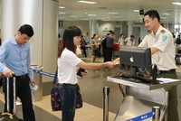 Hành khách cần có giấy tờ tùy thân khi đi máy bay. Ảnh minh họa:Xuân Hoa