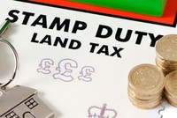 Thuế sở hữu nhà đất mang lại nguồn thu cao cho chính phủ Anh.