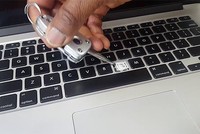 Nhiều phàn nàn của người dùng về bàn phím trên các máy MacBook mới.