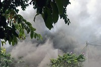 Tiệm karaoke ven Sài Gòn cháy ngùn ngụt