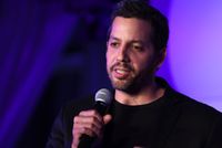 David Blaine là một trong những ảo thuật gia giàu nhất thế giới.Ảnh: AFP