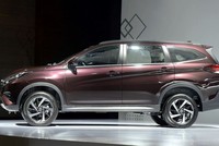 Mua Toyota Rush vào đầu tháng 3 khách hàng phải chờ tới tháng 6/2019 mới được nhận xe.