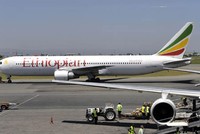 Một chiếc Boeing 737 của hãng Ethiopian Airlines chuẩn bị cất cánh từ Nairobia, Kenya. Ảnh:AFP.