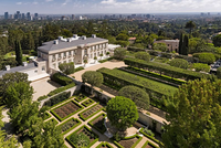 Trầy trật mới bán được nhà cho giới siêu giàu Mỹ