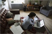 Ngồi nhà đầu tư chứng khoán