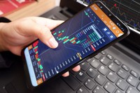 Giao dịch kém sôi động, khối ngoại mua ròng 2 tỷ đồng trong phiên 17/12