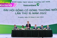 ĐHĐCĐ 2022 Vietcombank (VCB): Sẽ nhận chuyển giao một tổ chức tín dụng yếu kém
