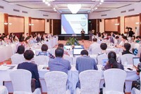 Bà Nguyễn Thị Cúc, Chủ tịch VTCA trình bày quan điểm tại Hội thảo