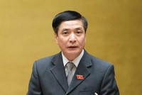 Tổng thư ký Quốc hội Bùi Văn Cường trình bày tờ trình ự thảo Nghị quyết ban hành Nội quy kỳ họp Quốc hội (sửa đổi).