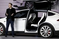 Doanh số của Tesla tăng vọt sau khi phát động cuộc chiến giảm giá, nhưng vẫn gây thất vọng