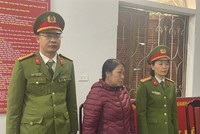 Bà Nguyễn Thị Hòa, Giám đốc Công ty TNHH Vạn Phúc bị cáo buộc khai thác đá trái phép, thu lợi bất chính hàng tỷ đồng. Ảnh: CAHG