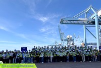 Đại diện các tổ chức đầu tư tại cảng biển nằm trong khu liên hợp Hòa Phát Dung Quất