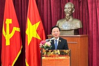 Phó Chủ tịch Quốc hội Nguyễn Khắc Định phát biểu tại cuộc gặp mặt.