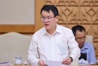 Thứ trưởng Bộ Kế hoạch và Đầu tư Trần Quốc Phương báo cáo tại phiên họp thường kỳ Chính phủ tháng 8/2024 (Ảnh: VGP)