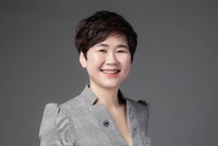 Bà Đinh Thị Tố Uyên, Phó Chủ tịch thường trực Ủy ban Chiến lược MSB, Chủ tịch HĐĐH TNEX Finance 