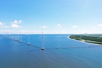 REE đang vận hành và sở hữu hơn 20 nhà máy điện, gồm thủy điện, điện gió, điện mặt trời