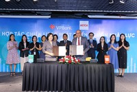 Đại diện VPBank và ACCA ký kết biên bản ghi nhớ hợp tác phát triển nguồn nhân lực giữa VPBank và ACCA Việt Nam