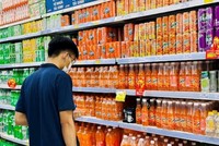 Nước giải khát theo Tiêu chuẩn quốc gia (TCVN) có hàm lượng đường trên 5g/100ml phải nộp thuế tiêu thụ đặc biệt.