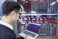 “Nút thắt” tỷ giá và điểm đảo chiều của dòng vốn ngoại