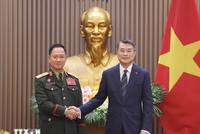 Thủ tướng Lê Minh Hưng tiếp Đại tướng Khamlieng Outhakaisone, Phó Thủ tướng, Bộ trưởng Bộ Quốc phòng Lào. (Ảnh: Lâm Khánh/TTXVN)