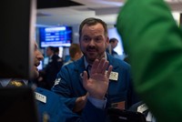 Khối ngoại bán ròng hơn 298 tỷ đồng trong phiên 9/5