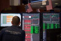 Khối ngoại mua ròng trở lại gần 108 tỷ đồng trong phiên 11/7