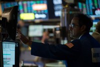 Khối ngoại giao dịch nhỏ giọt, mua ròng nhẹ trên sàn HNX trong phiên 24/1