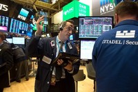 Khối ngoại mua ròng gần 100 tỷ đồng trong phiên cuối tuần 17/8