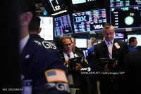 Tuần qua, khối ngoại bán ròng 460 tỷ đồng, tập trung gom cổ phiếu tài chính