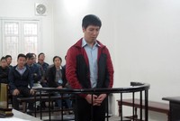 Bị cáo Tuấn lĩnh án về hành vi buôn lậu