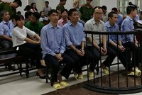 Các bị cáo tại tòa.