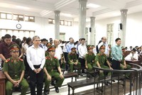 Các bị cáo tại tòa.